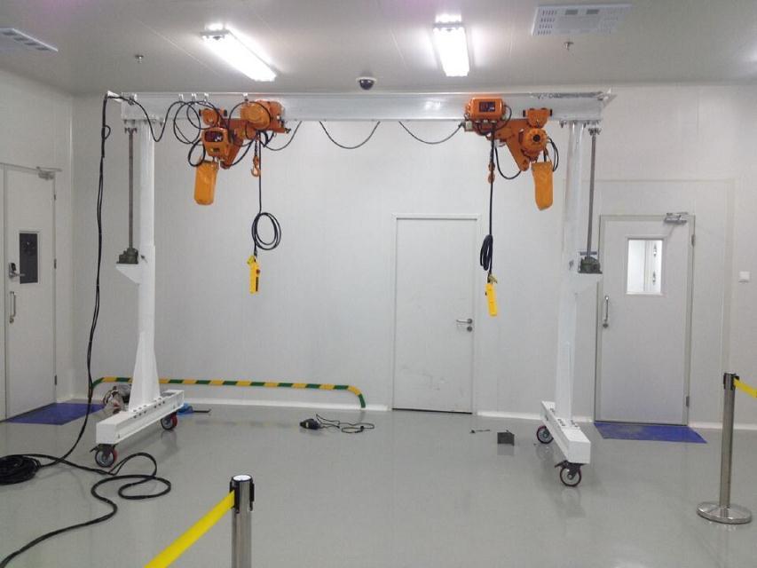 ʮ�f(w��n)��(j��)������܇�g���T�����ؙC(j��) 100,000 level cleaning workshop gantry crane